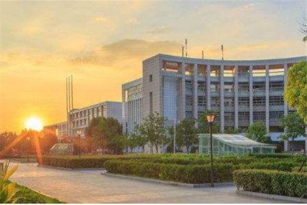 武漢211大學(xué)有哪些？2019武漢211大學(xué)名單排名榜 (7所)