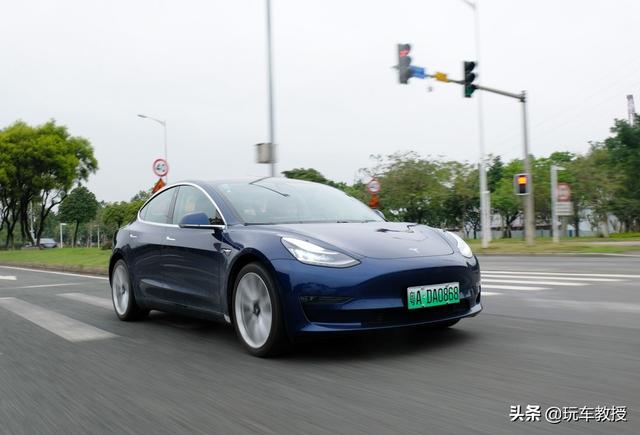 國產(chǎn)電動(dòng)車為什么干不過特斯拉（國產(chǎn)電動(dòng)車為什么干不過特斯拉）(2)