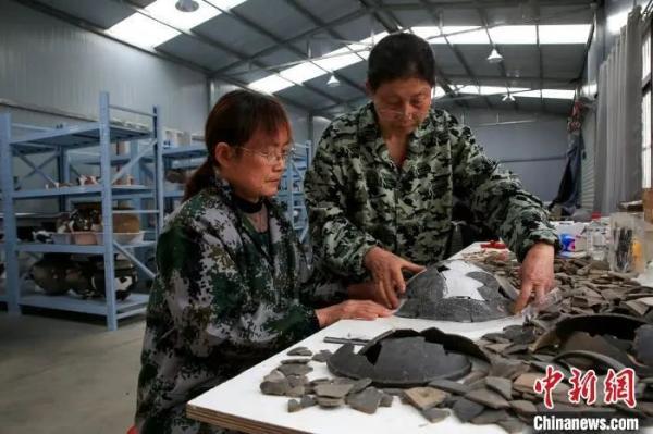 藏不住了 襄陽(yáng)發(fā)掘出一段古城墻和護(hù)城河（襄陽(yáng)發(fā)掘出一段古城墻和護(hù)城河）(4)