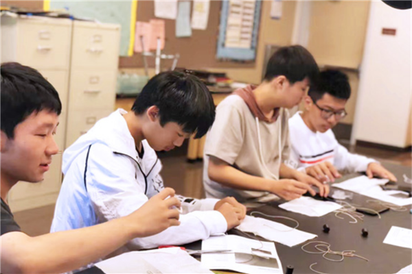汕頭市十大教育培訓(xùn)機構(gòu)排名 新東方第三 第一在當(dāng)?shù)靥貏e出名