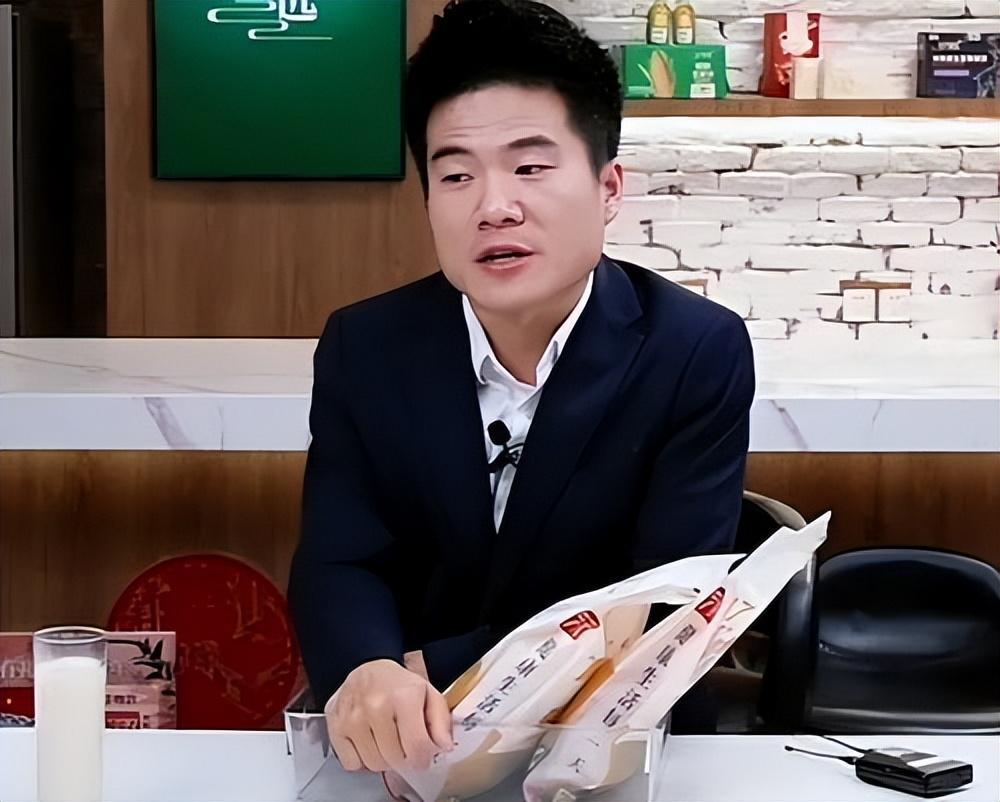 快手網(wǎng)紅排行榜前十名（身價上億的六位網(wǎng)紅） 6