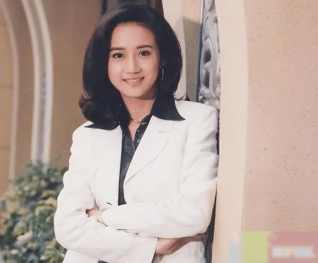 美尼姑 曾紅遍南北，搭檔梁朝偉，賈靜雯給她做配，卻突然出家（美尼姑曾紅遍南北）(3)