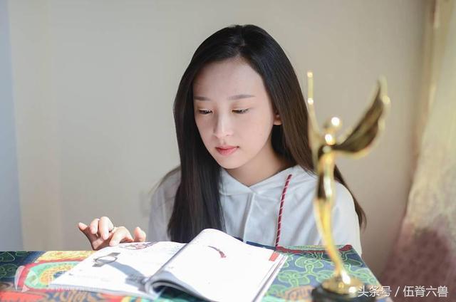 她是臺(tái)版梅艷芳，35歲事業(yè)當(dāng)紅削發(fā)為尼，1年后無(wú)奈還俗讓人唏噓（她是臺(tái)版梅艷芳）(2)