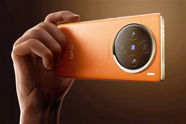 藍(lán)廠影像之王！vivo X100 Ultra 5月登場(chǎng)：能打電話的專業(yè)相機(jī)