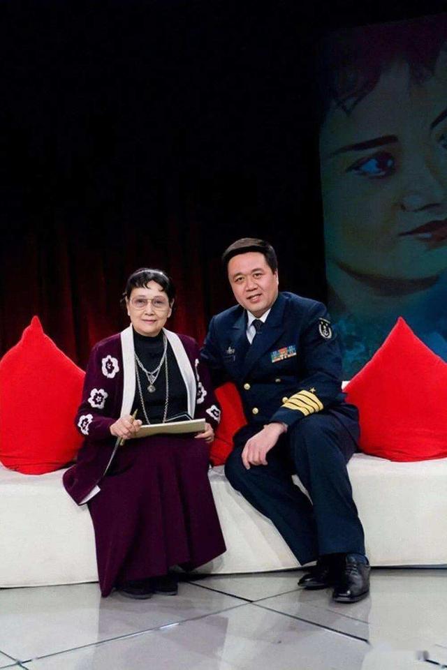 王曉棠 上世紀(jì)家喻戶曉的女將軍，60后們的女神，如今卻少有人知（上世紀(jì)家喻戶曉的女將軍）(7)