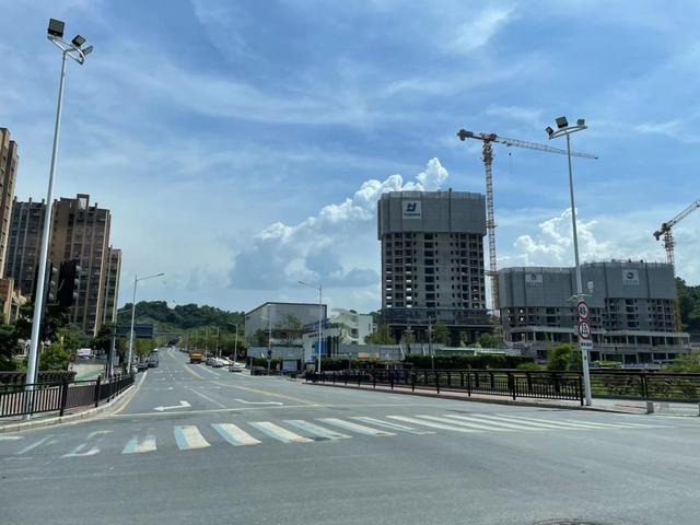 廣州黃埔長嶺居新盤哪來的自信 地價8千 ，房價6萬（廣州黃埔長嶺居新盤哪來的自信）(11)