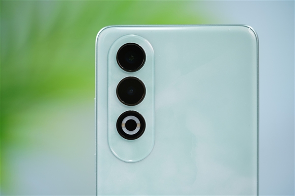 顏如玉！OPPO K12青云圖賞