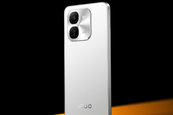 LCD重出江湖！iQOO Z9x明天發(fā)：亮度刷新紀(jì)錄