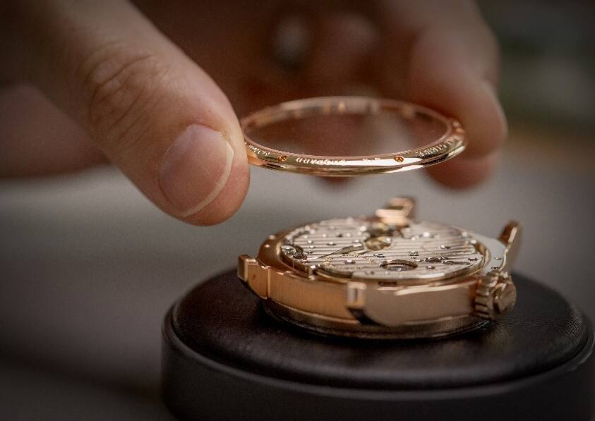 Chopard蕭邦全球品牌大使朱一龍參觀品牌工坊，探秘卓越匠藝與至臻美學(xué)