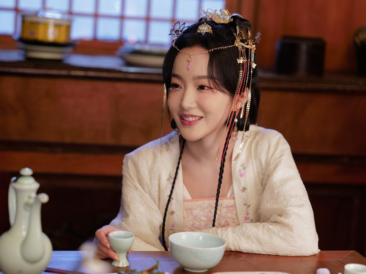 古裝互動(dòng)游戲《許愿，我要帶她們回現(xiàn)代》限時(shí)折扣價(jià)37.8元