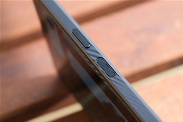 售價過萬！索尼Xperia 1 VI圖賞：無挖孔全面屏 行業(yè)罕見