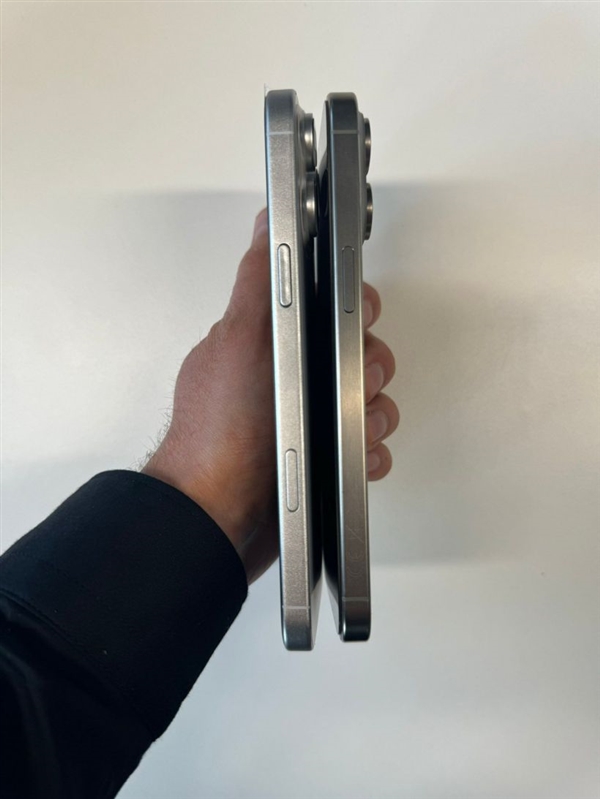 6.9英寸史上大屏！iPhone 16 Pro Max新機(jī)模出爐：確認(rèn)新增拍照按鈕