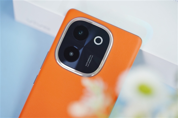 旗艦素皮+6000mAh大電池！vivo Y200圖賞