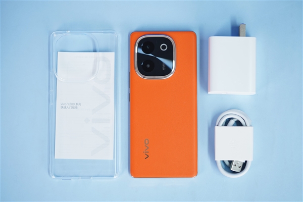 旗艦素皮+6000mAh大電池！vivo Y200圖賞