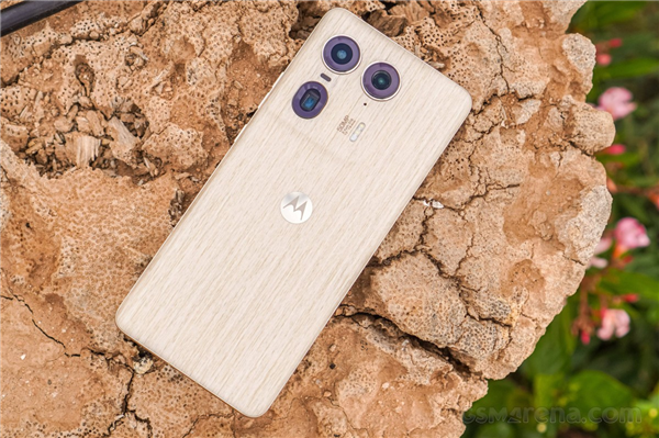 moto X50 Ultra首銷：迪麗熱巴代言 3999元起