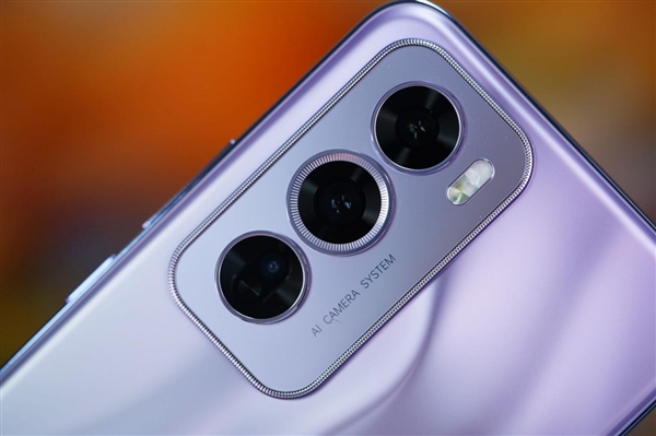 天璣9200+星速版加持！OPPO Reno12 Pro圖賞