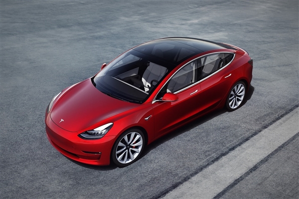 特斯拉：Model 3/Y電池設(shè)計(jì)壽命超32萬公里 跑滿僅損失15%的容量