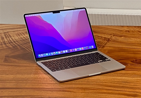 取代mini-LED！蘋(píng)果MacBook Pro將采用OLED屏