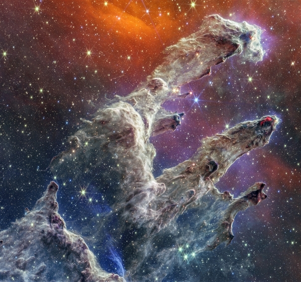 NASA公布宇宙“創(chuàng)生之柱”新影像：哈勃、韋布合力拍攝 距離地球6500光年