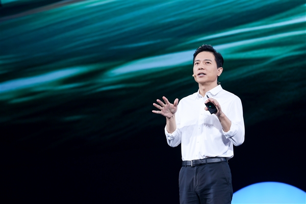 百度李彥宏稱AI跑分刷榜亂象不止：今天震撼發(fā)布、明天史詩級更新