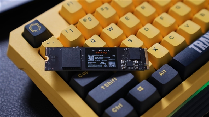 性能、價格、兼容完美均衡！西部數(shù)據(jù)SN770 1TB SSD簡測
