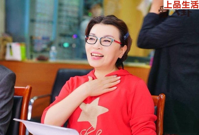 為什么李瑞英現(xiàn)在不出來(lái)了
