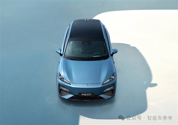 史上便宜華為智駕車！深藍S07視覺輕松挑戰(zhàn)重慶魔鬼高架
