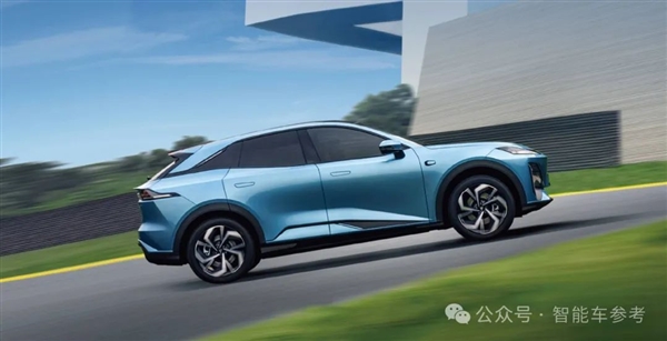 史上便宜華為智駕車！深藍S07視覺輕松挑戰(zhàn)重慶魔鬼高架