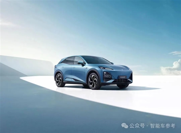 史上便宜華為智駕車！深藍S07視覺輕松挑戰(zhàn)重慶魔鬼高架