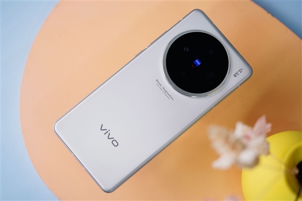 2億潛望下放！曝vivo X200 Pro將配X100 Ultra同款長焦鏡頭