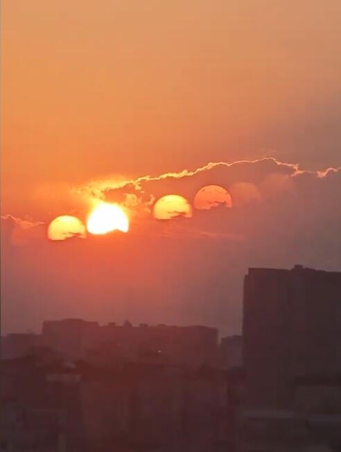 成都市民拍到7個(gè)太陽(yáng)同框：大概1分鐘后就消失了