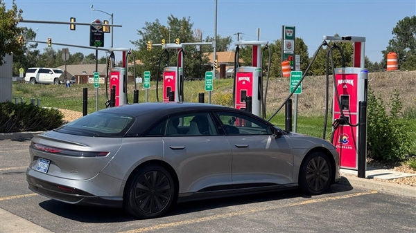 全球高效率電動(dòng)車(chē)Lucid Air GT實(shí)測(cè)：112km/h速度續(xù)航超804公里
