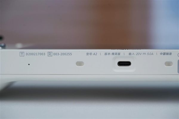 全球第二款酷睿Ultra掌機(jī)！AOKZOE A2 Ultra圖賞