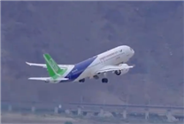海拔3569米！國(guó)產(chǎn)大飛機(jī)C919首次從西藏起飛