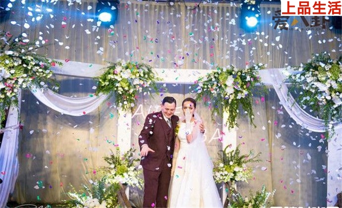 艾熱結婚照曝光
