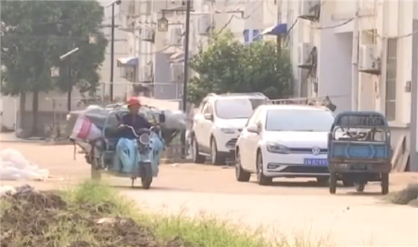 七旬老人騎三輪車被追尾索賠誤工費(fèi)遭拒 法院：保險(xiǎn)公司賠1.4萬