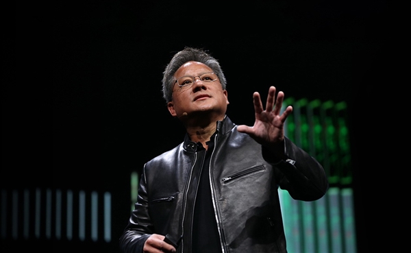 Blackwell需求量驚人！NVIDIA未來1年訂單已全部售罄：有公司一次狂搶10萬片