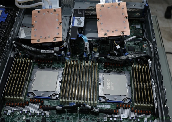 192核心384線程、5GHz起飛！AMD Zen5 EPYC首測：領(lǐng)先至強(qiáng)6幾乎40％
