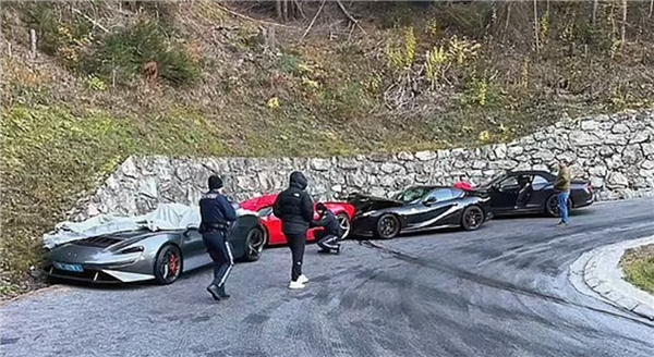 年度貴車禍！四臺頂級超跑連環(huán)相撞：總價值超5500萬元