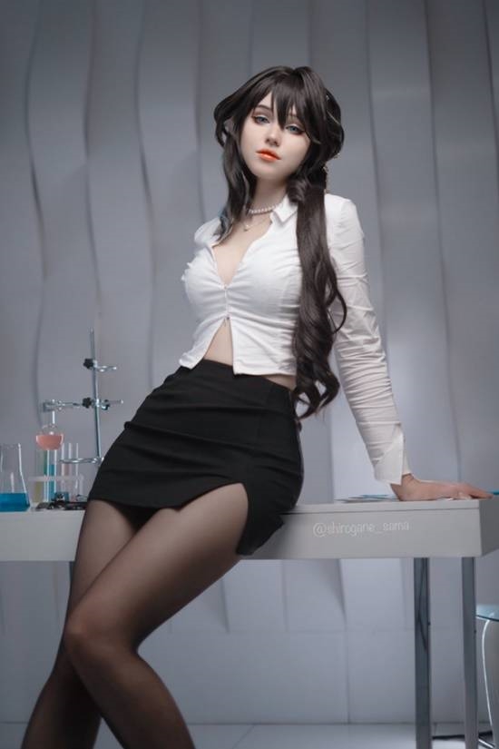 俄妹COS兔女郎瑪奇瑪、帕瓦：完美身材