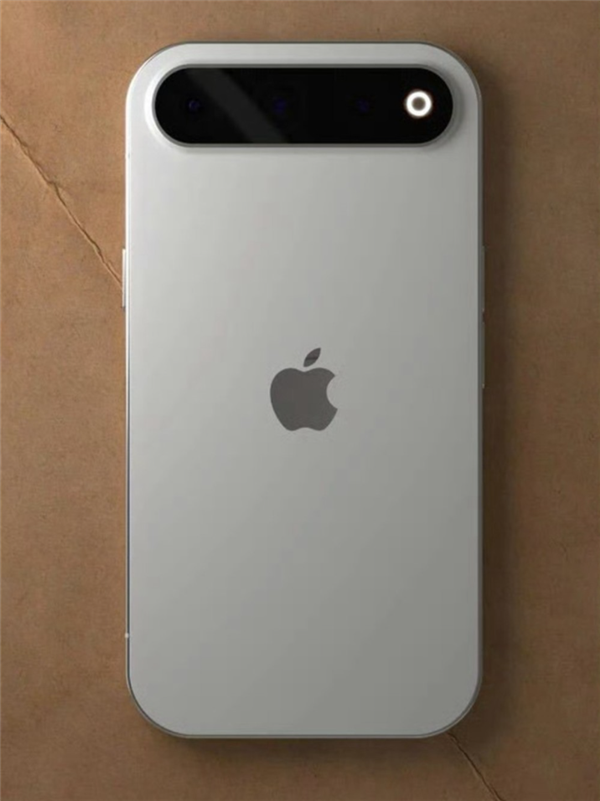 六年磨一劍！iPhone 17 Air真機(jī)泄露：橫向三攝設(shè)計(jì)大變革