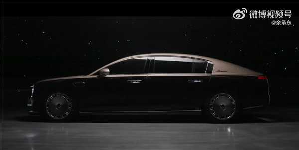 華為百萬級(jí)旗艦轎車！尊界S800黑金雙拼色登場(chǎng)：又尊又壕