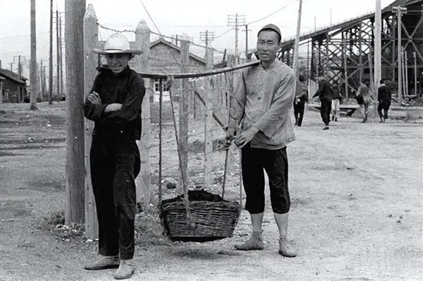 亞洲大露天煤礦 百米厚煤層足足開采了118年！古代植物咋都埋那了